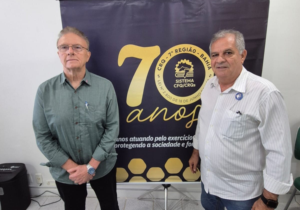 PRESIDENTE DO CRQ 7 MODERA LIVE DO PROJETO FALAS DA QUÍMICA