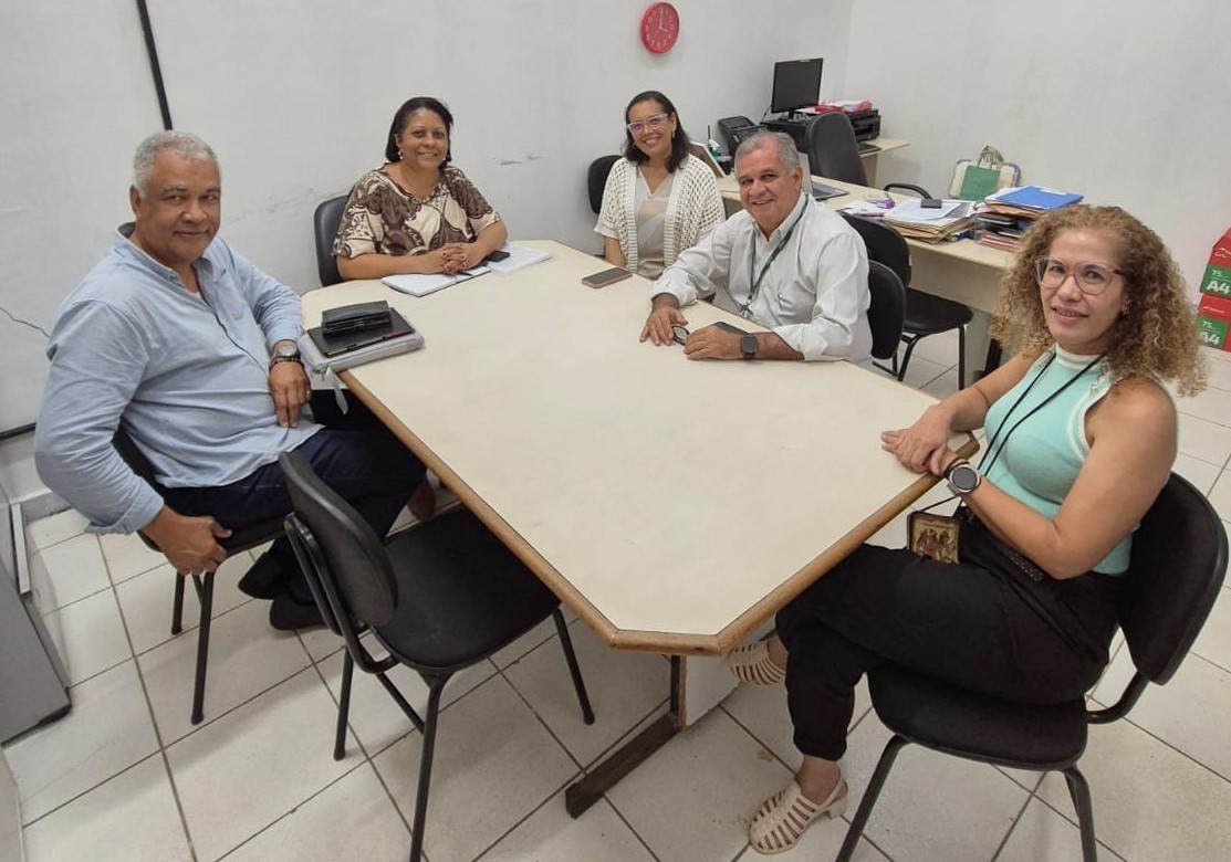 CRQ 7 E ICEIA PLANEJAM PARCERIA EM AÇÕES EDUCATIVAS QUE ENVOLVAM OS ESTUDANTES